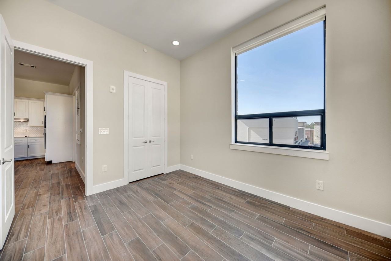 The Lofts at Pine Market - Photo 4 of 19