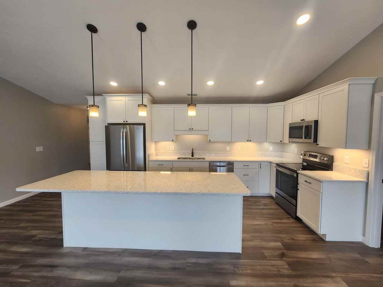 3664 Joy Cir E - Photo 2 of 20