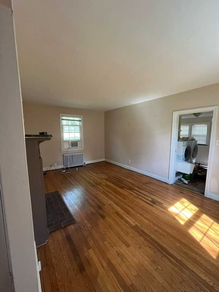 207 N Confederate Ave - Photo 3 of 18