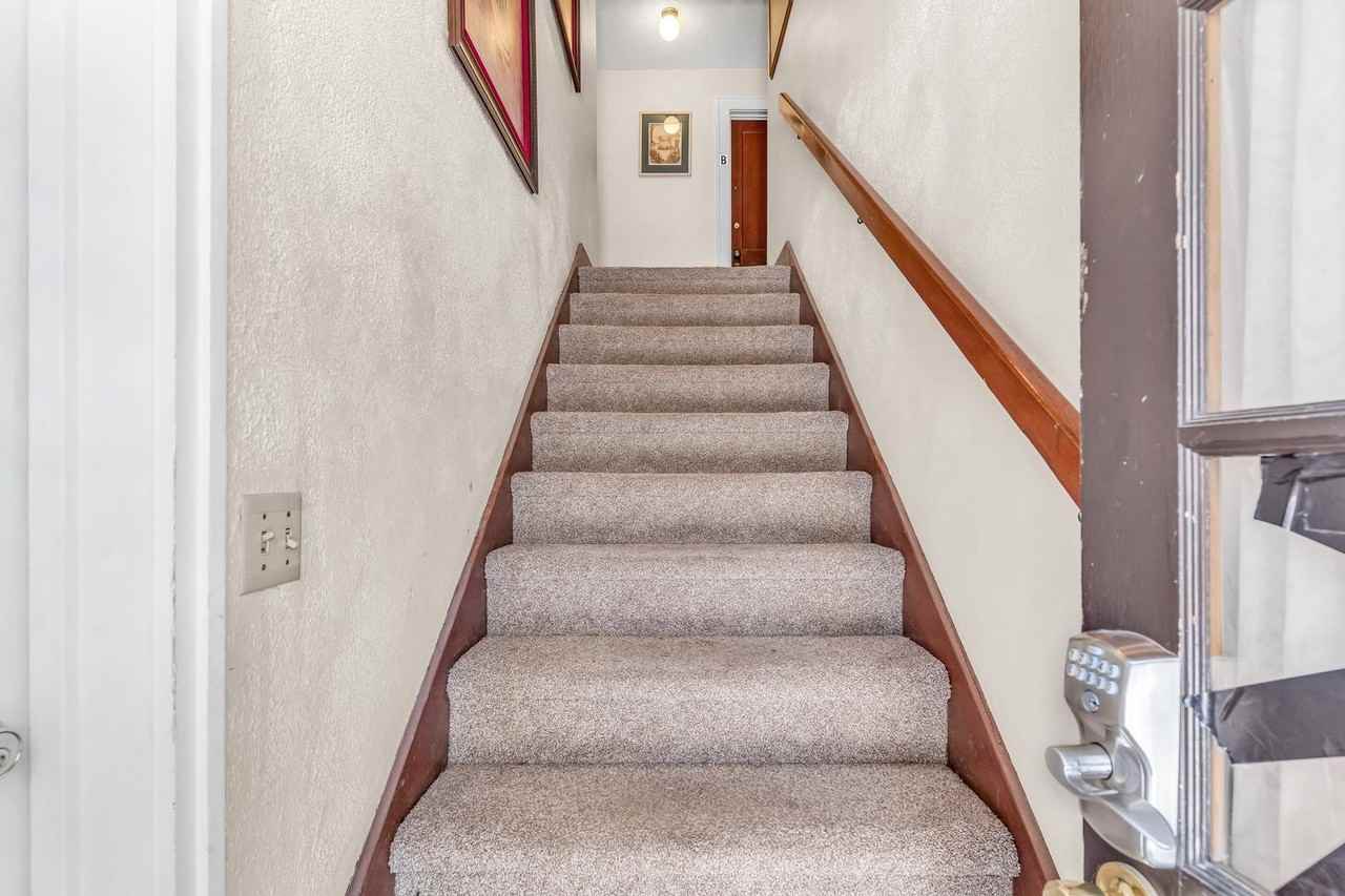 1086 Pollack 2118 Main St.  #7 - Photo 2 of 9