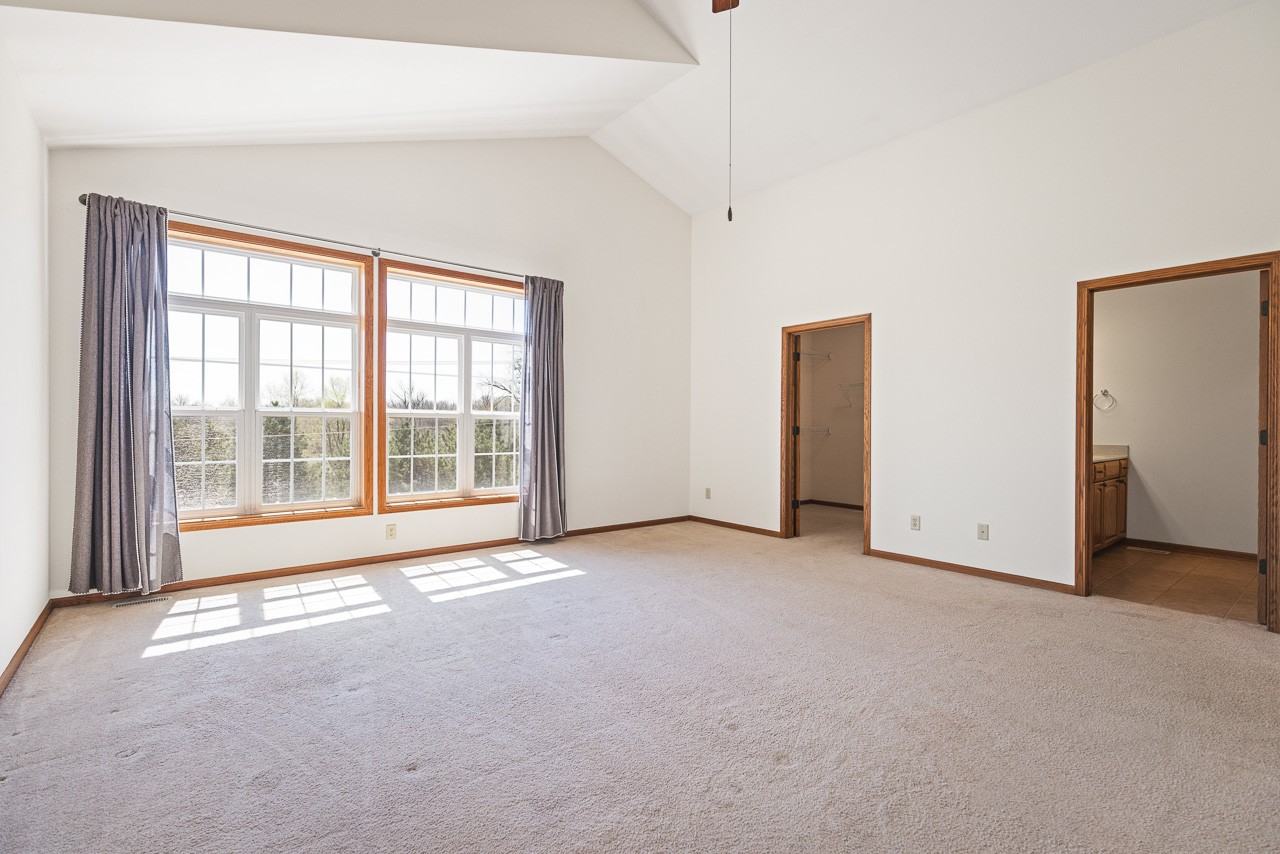 161 Hawick St #1 - Photo 6 of 16