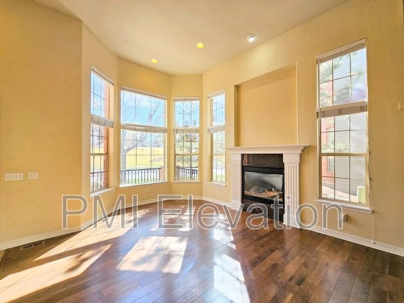 10174 Ridgegate Cir - Photo 3 of 20