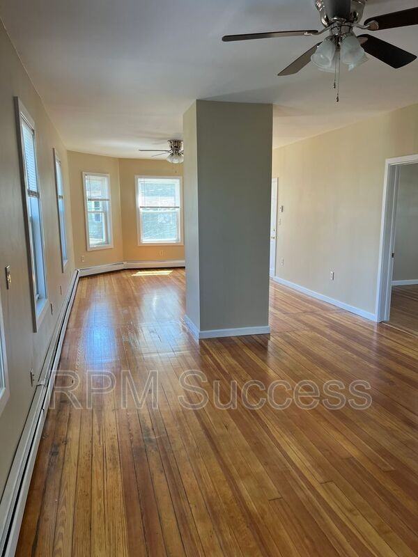199 Earle St #2