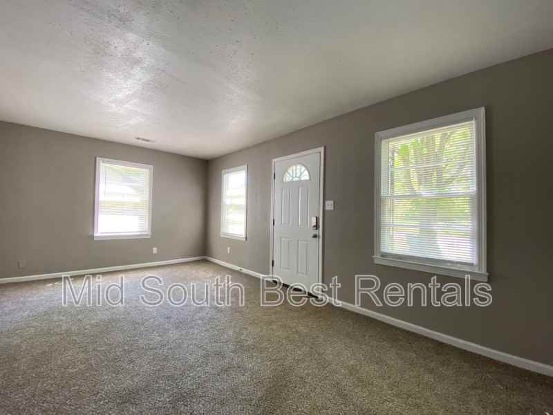 4714 Leonard Rd - Photo 2 of 8