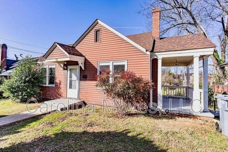202 Brookwood Ter - Photo 2 of 14