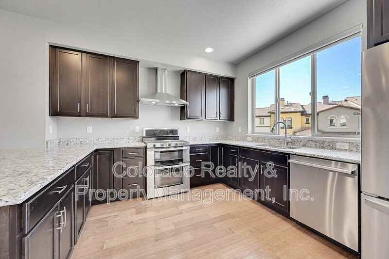 2609 S Orchard St - Photo 2 of 38