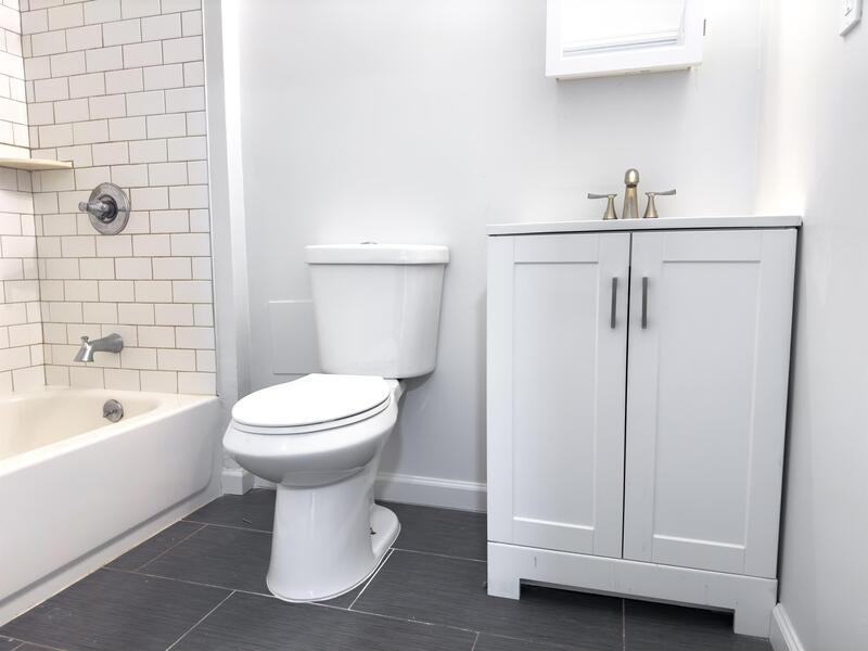 428 Liberty St - Photo 2 of 9