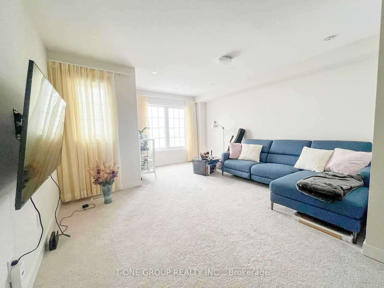 32 Harvest Field Road #None - Photo 2 of 6