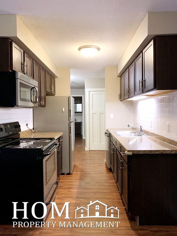 520 James Avenue - Photo 3 of 10