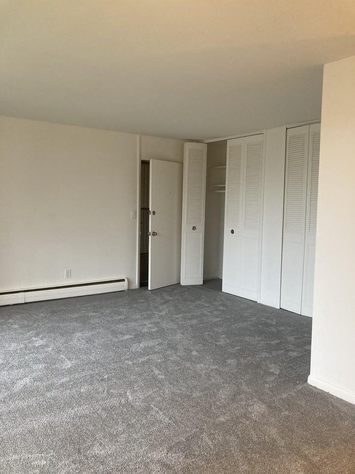 Nautical Mile Apartments, LLC. 24801 Jefferson Ave, St. Clair Shores