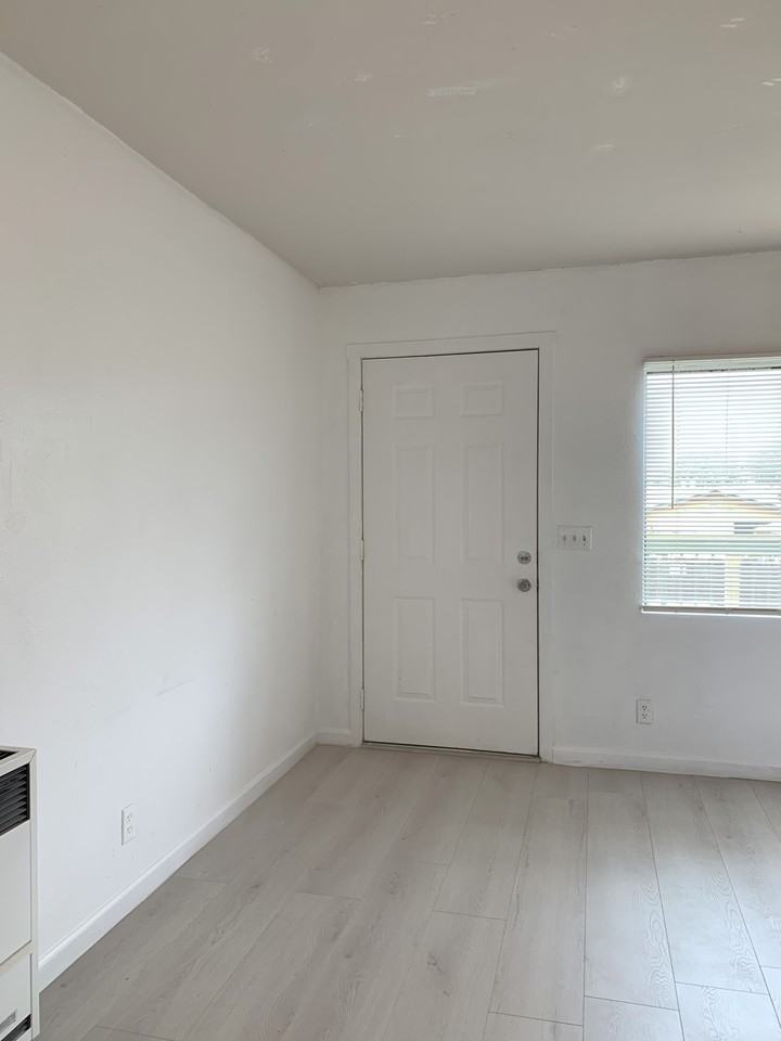 1014 Florida Street #1014 1/2 - Photo 2 of 15