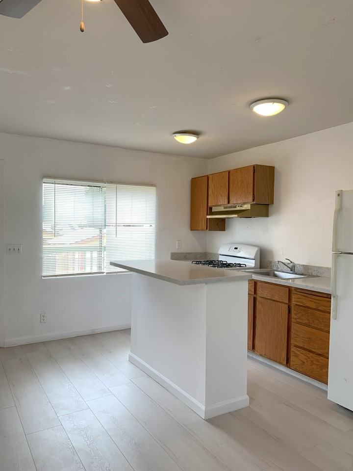 1014 Florida Street #1014 1/2 - Photo 6 of 15