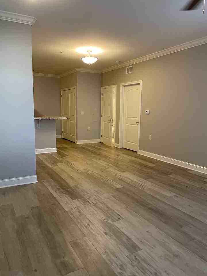 Greenwood Flats - Photo 5 of 50