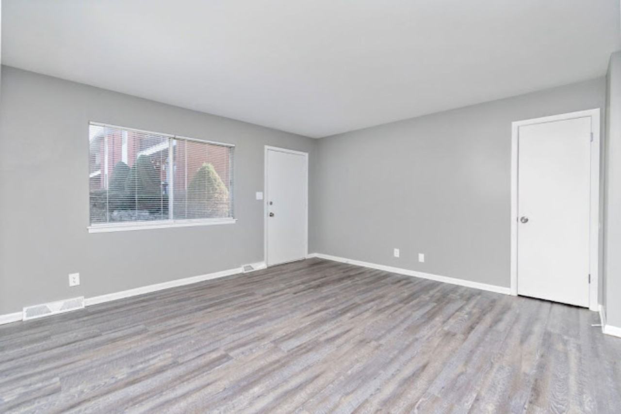 Chapel Hill KC Apartments LLC - Photo 4 of 12