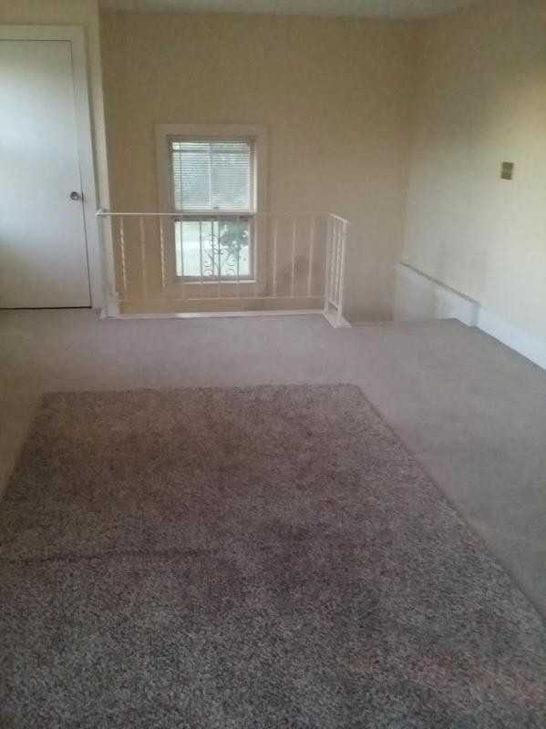 308 Hunnewell St - Photo 2 of 7