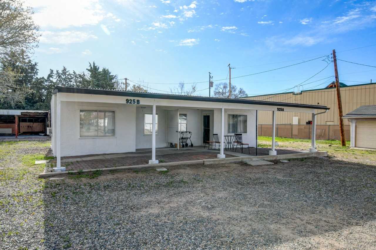 RR946 - 925 Ruth St - Photo 3 of 20