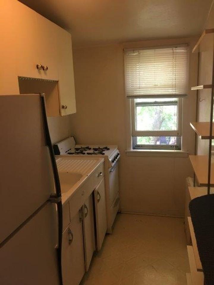 121 East Gilman Street - Photo 3 of 21