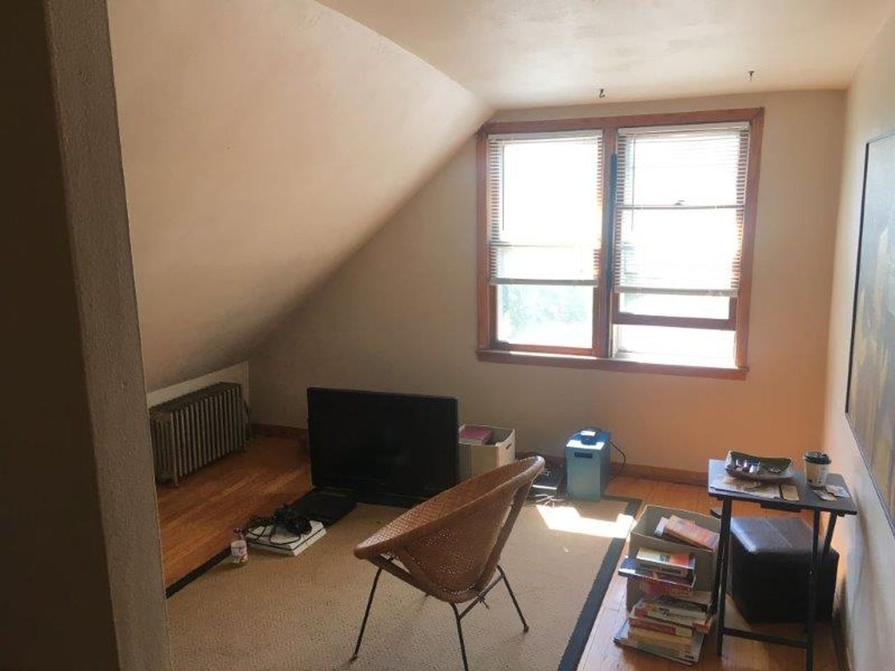 121 East Gilman Street - Photo 4 of 21