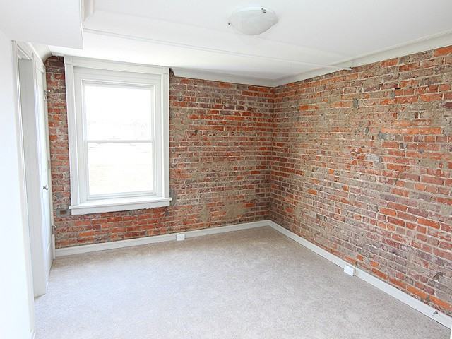 916 W TRINITY - Photo 4 of 11