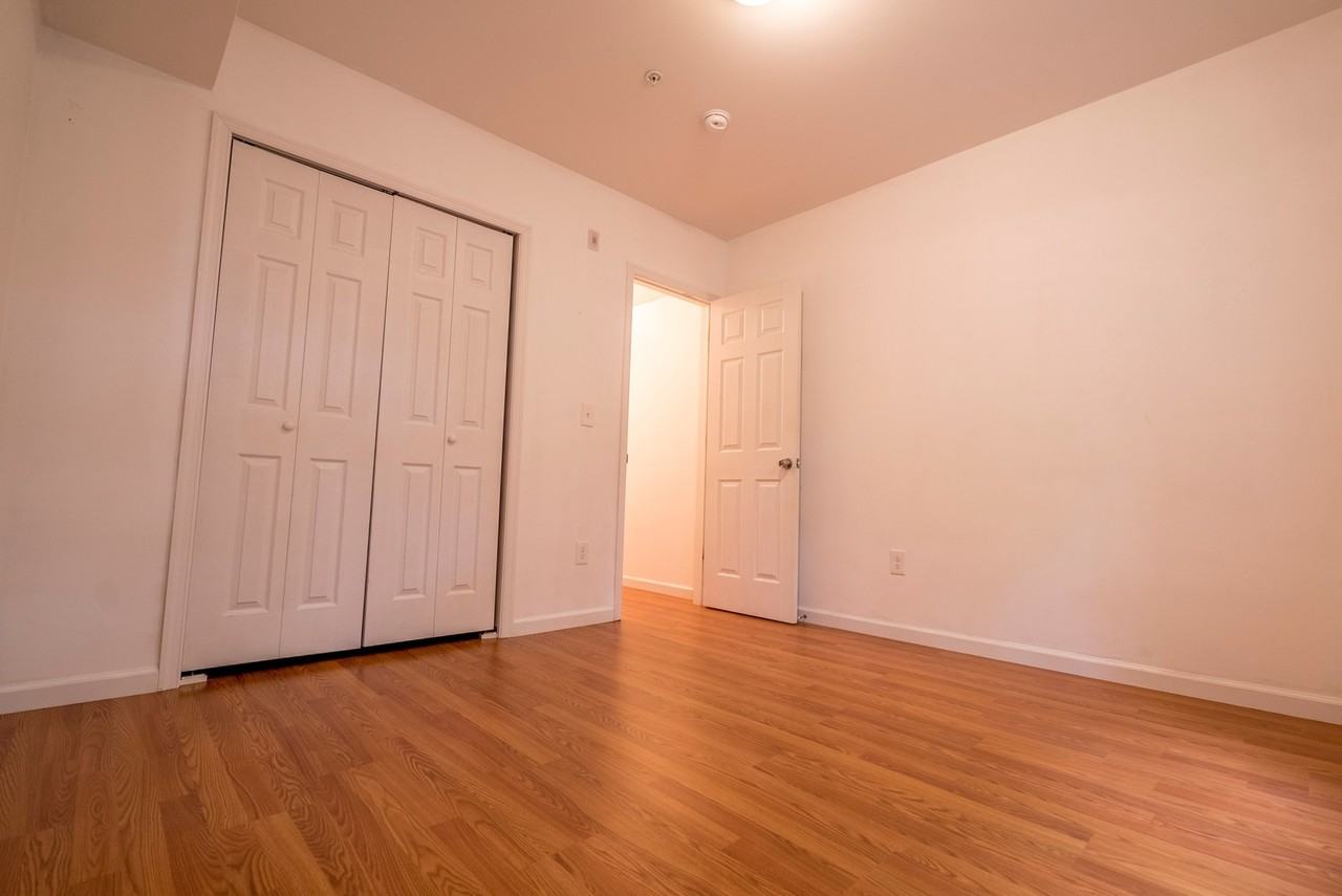 2123 N 19th St - Photo 5 of 13