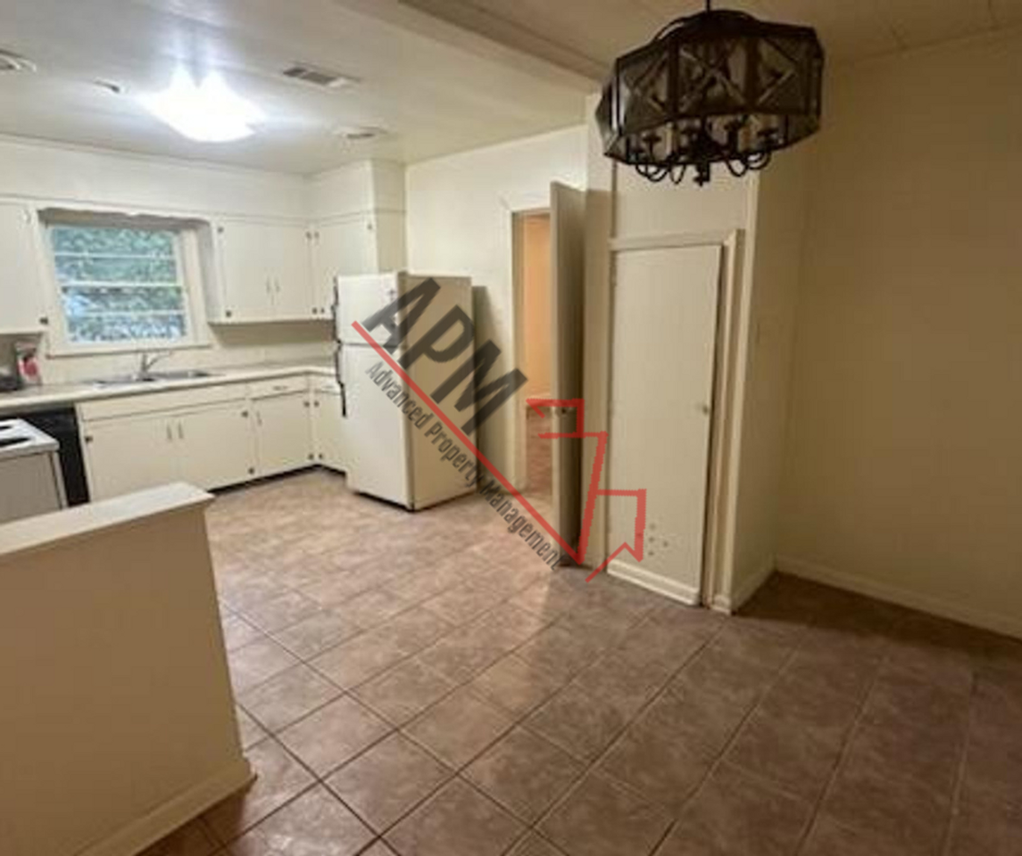 3707 Grammont St - Photo 3 of 10