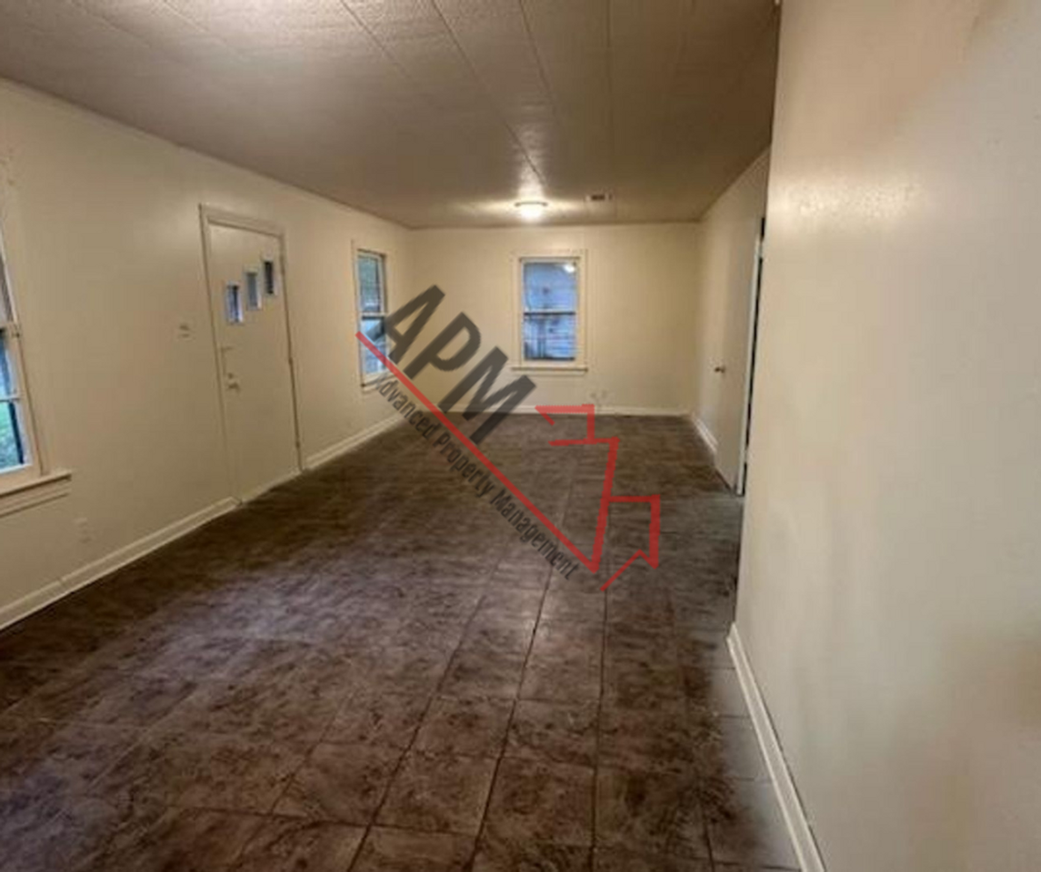 3707 Grammont St - Photo 4 of 10