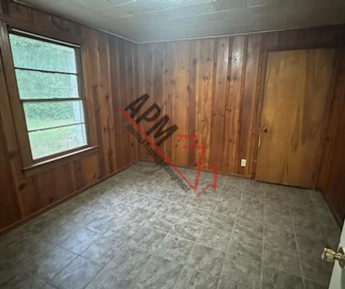 3707 Grammont St - Photo 5 of 10