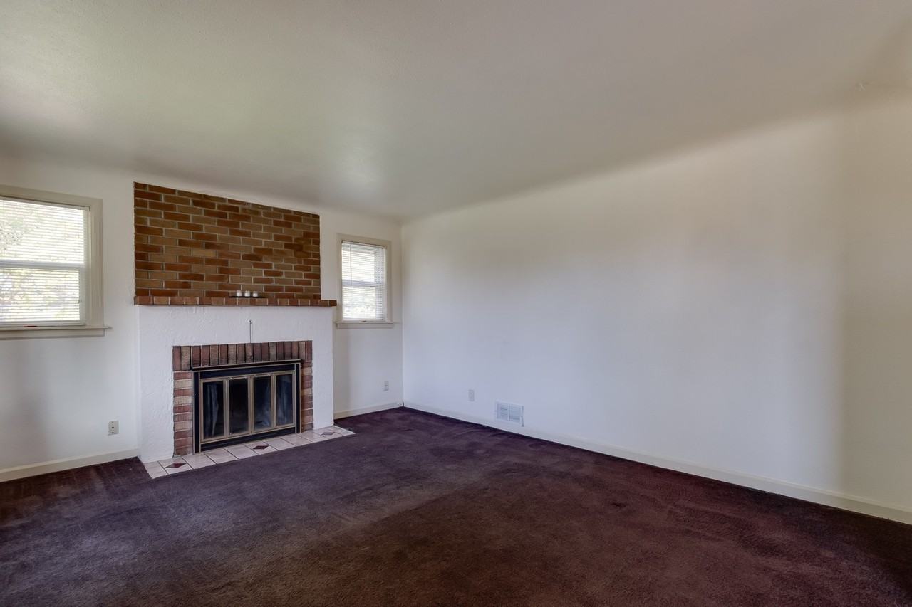 1504 W Kiernan Ave - Photo 6 of 29