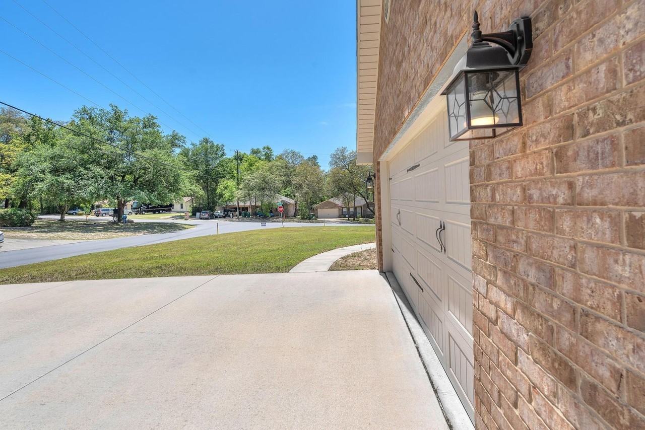 4782 Primrose St - Photo 3 of 45