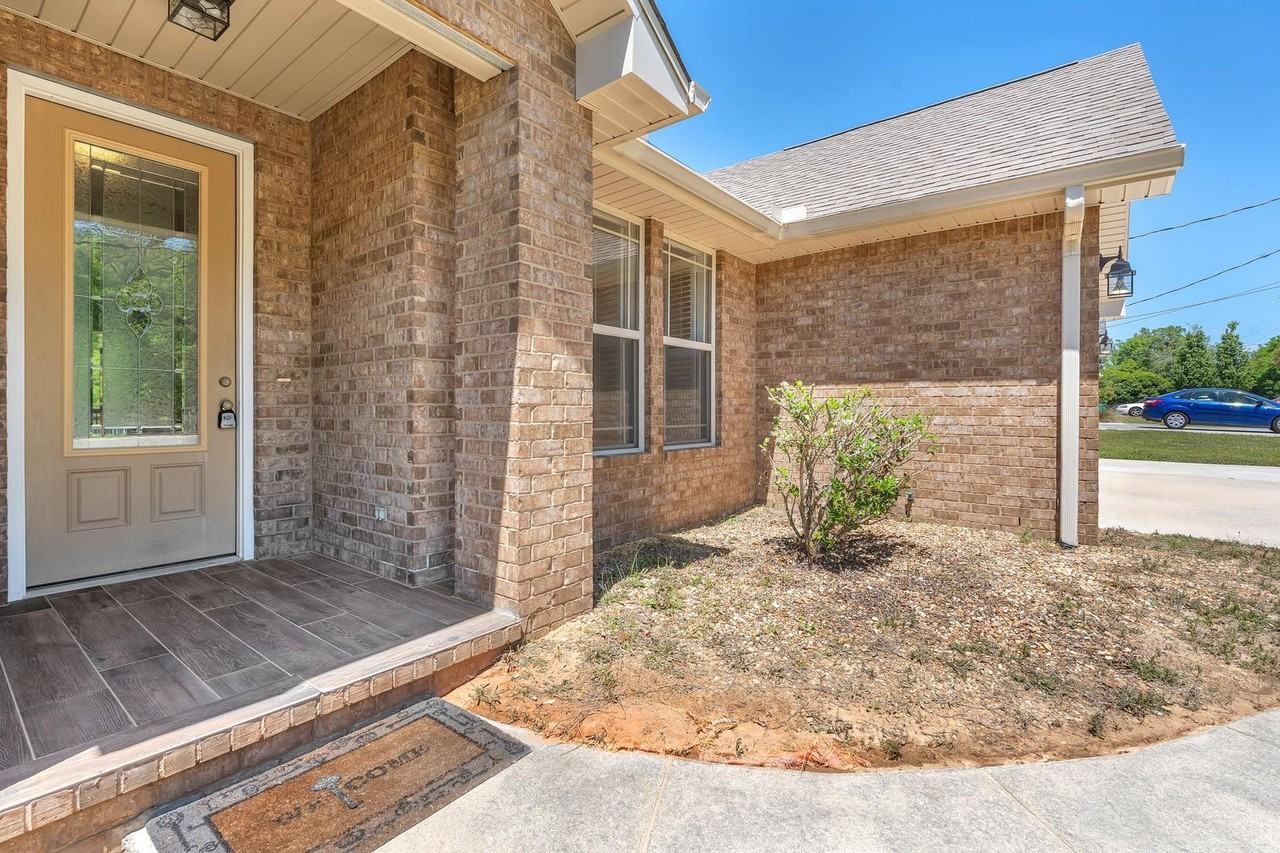 4782 Primrose St - Photo 4 of 45