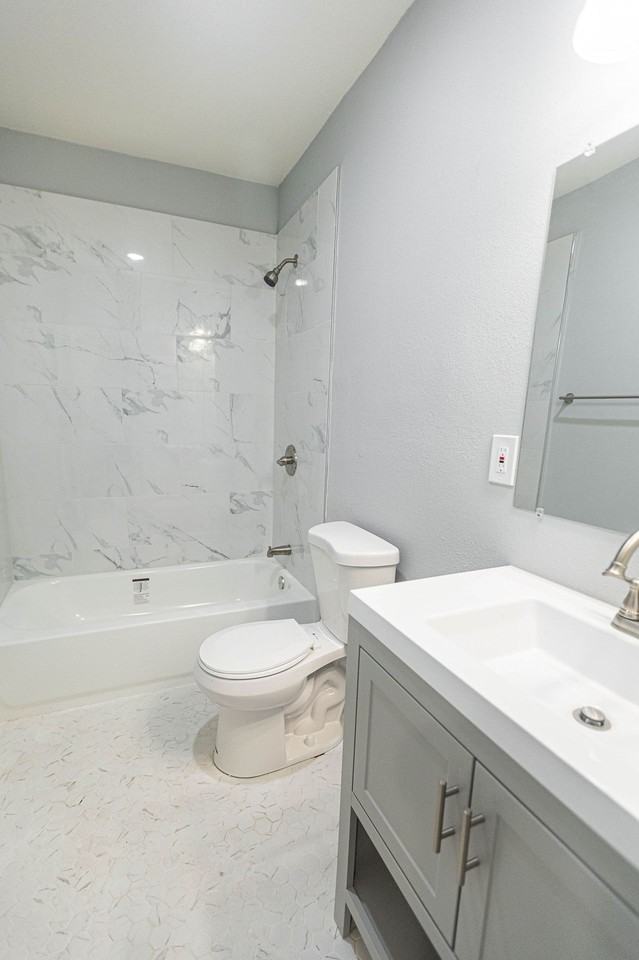 1207 E Armour - Photo 3 of 11