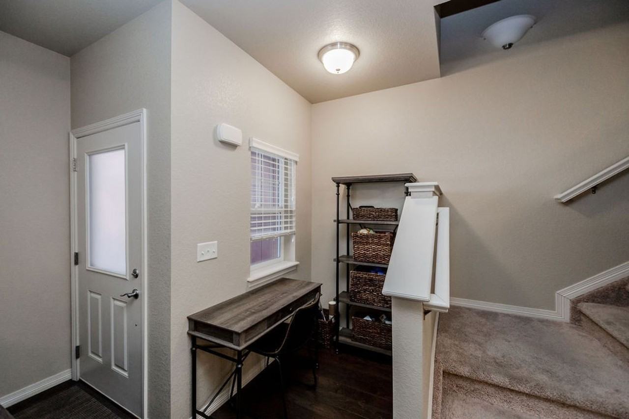 3056 County Fair Ln - Photo 5 of 33