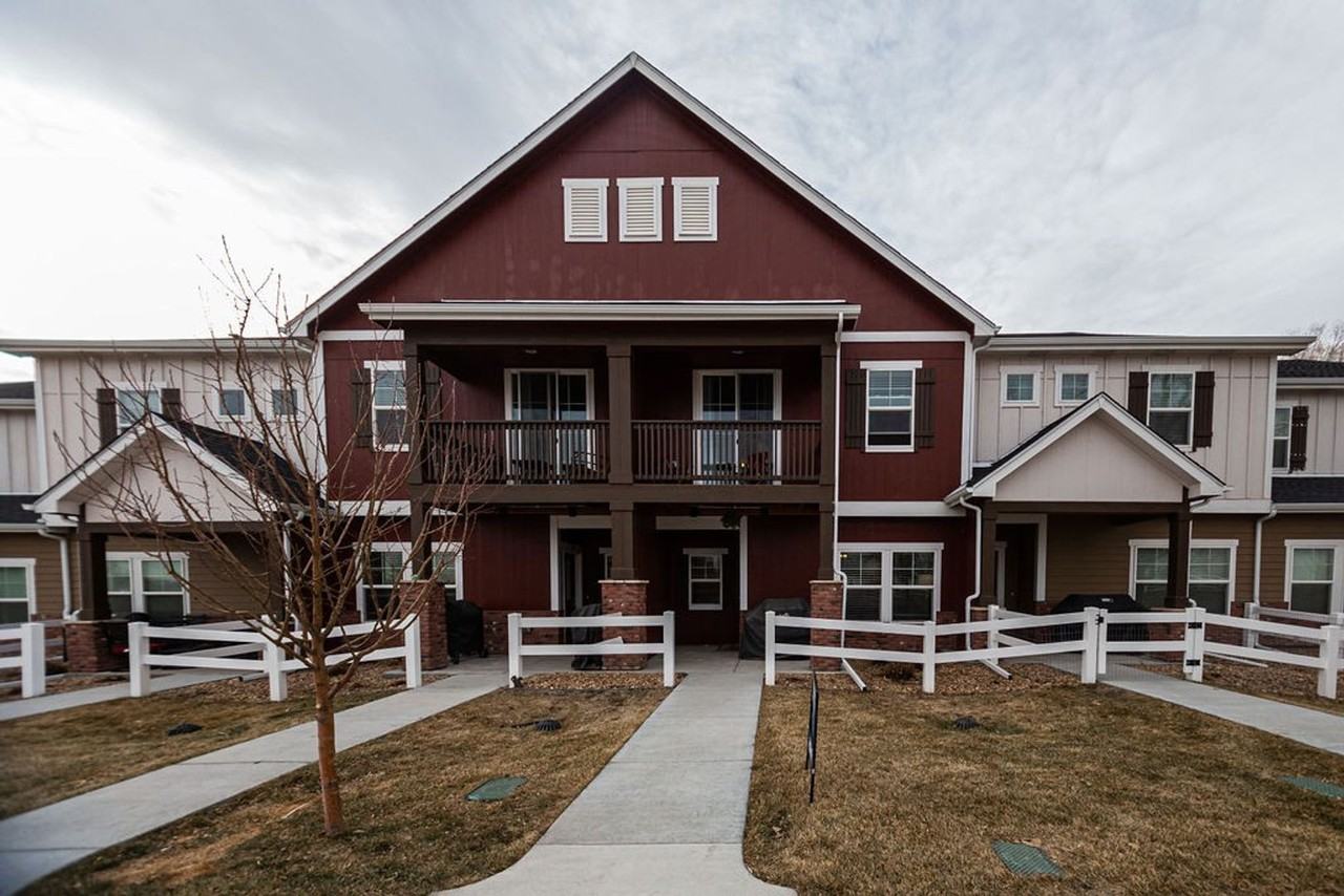 3056 County Fair Ln - Photo 2 of 33