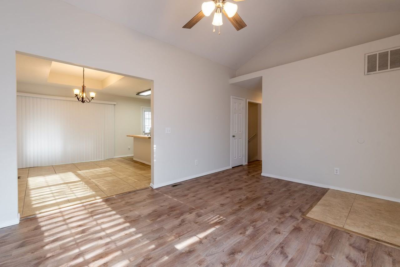 1156 S Grant Ave - Photo 4 of 24