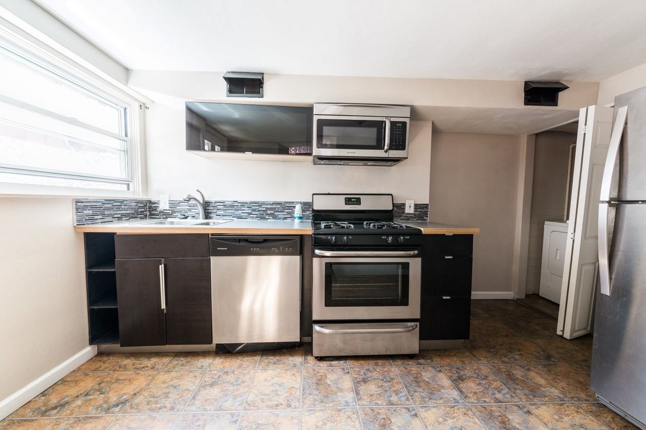 10 E Sycamore Ter - Photo 4 of 11