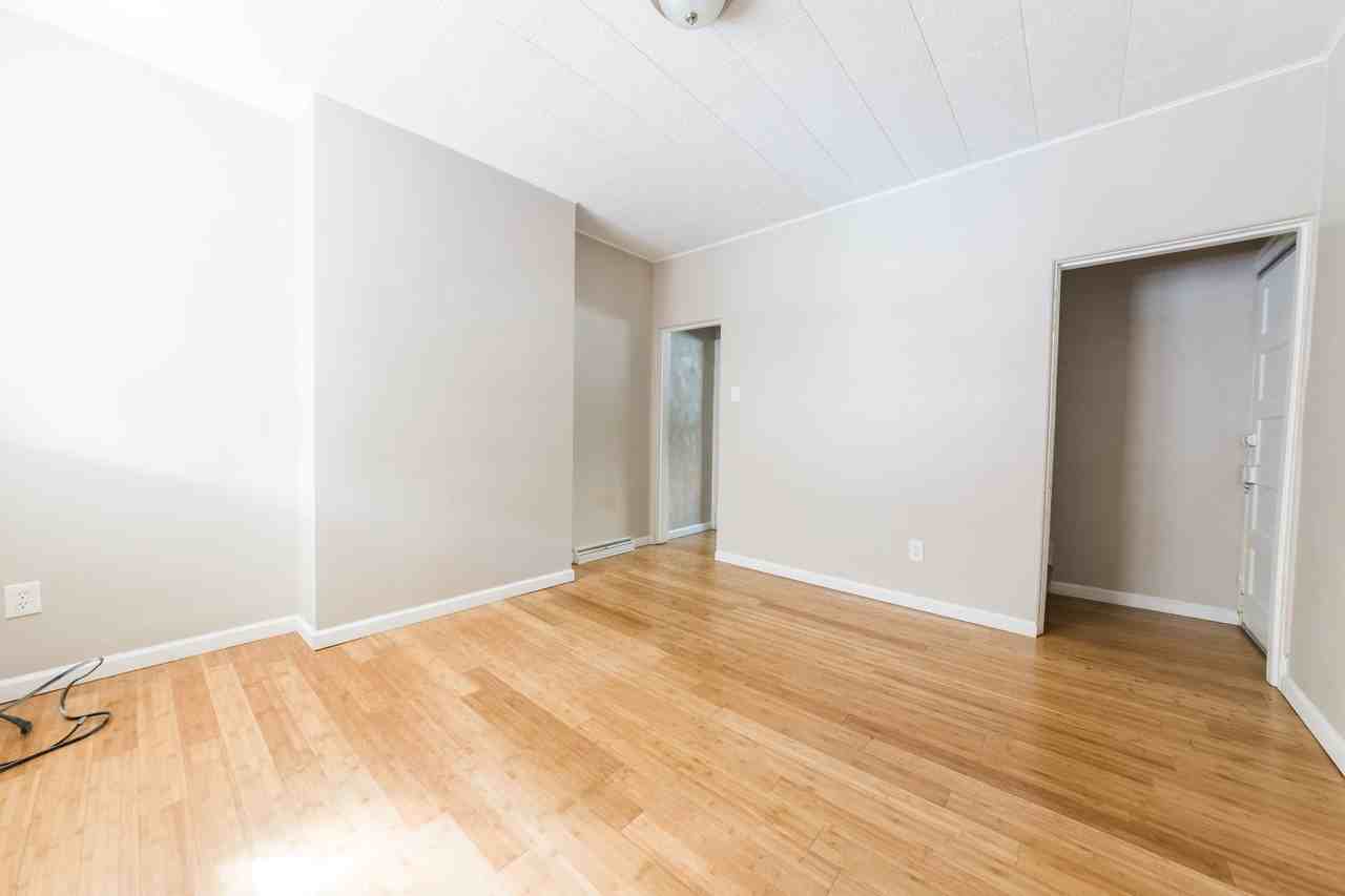 10 E Sycamore Ter - Photo 6 of 11