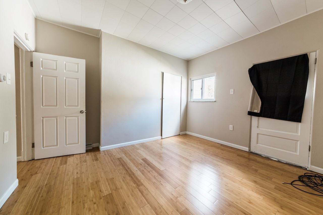 10 E Sycamore Ter - Photo 7 of 11