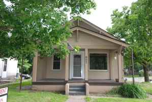 featured image of 607 W Broadway Ave