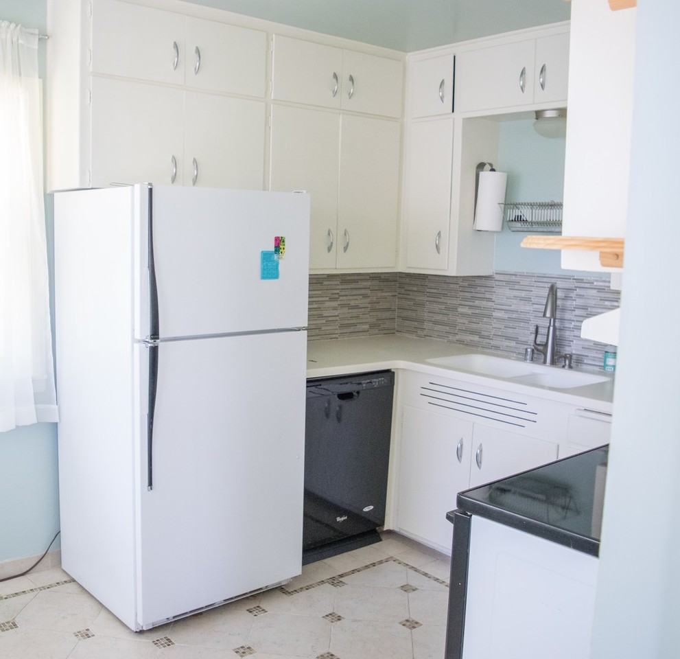 900 Nw Clifford St - Photo 6 of 7