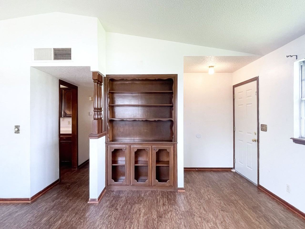 4841 Newport Drive - Photo 2 of 22