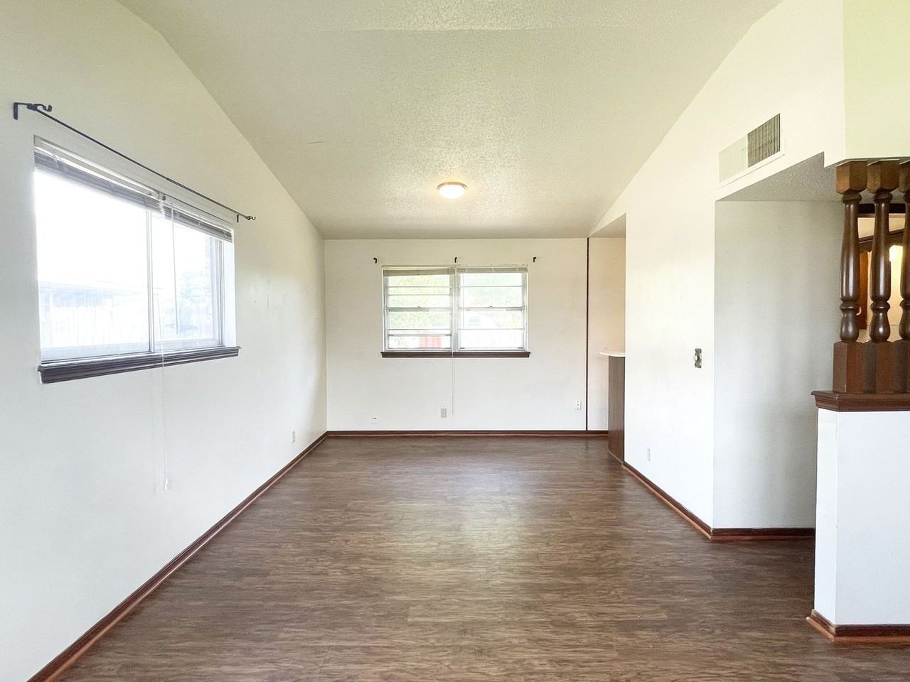 4841 Newport Drive - Photo 3 of 22