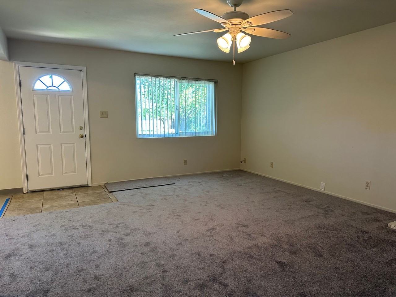 1028 Connie Dr - Photo 3 of 8