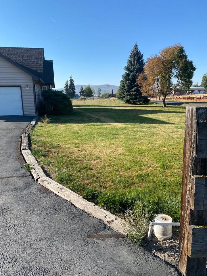 10505 Springlake Rd - Photo 2 of 18