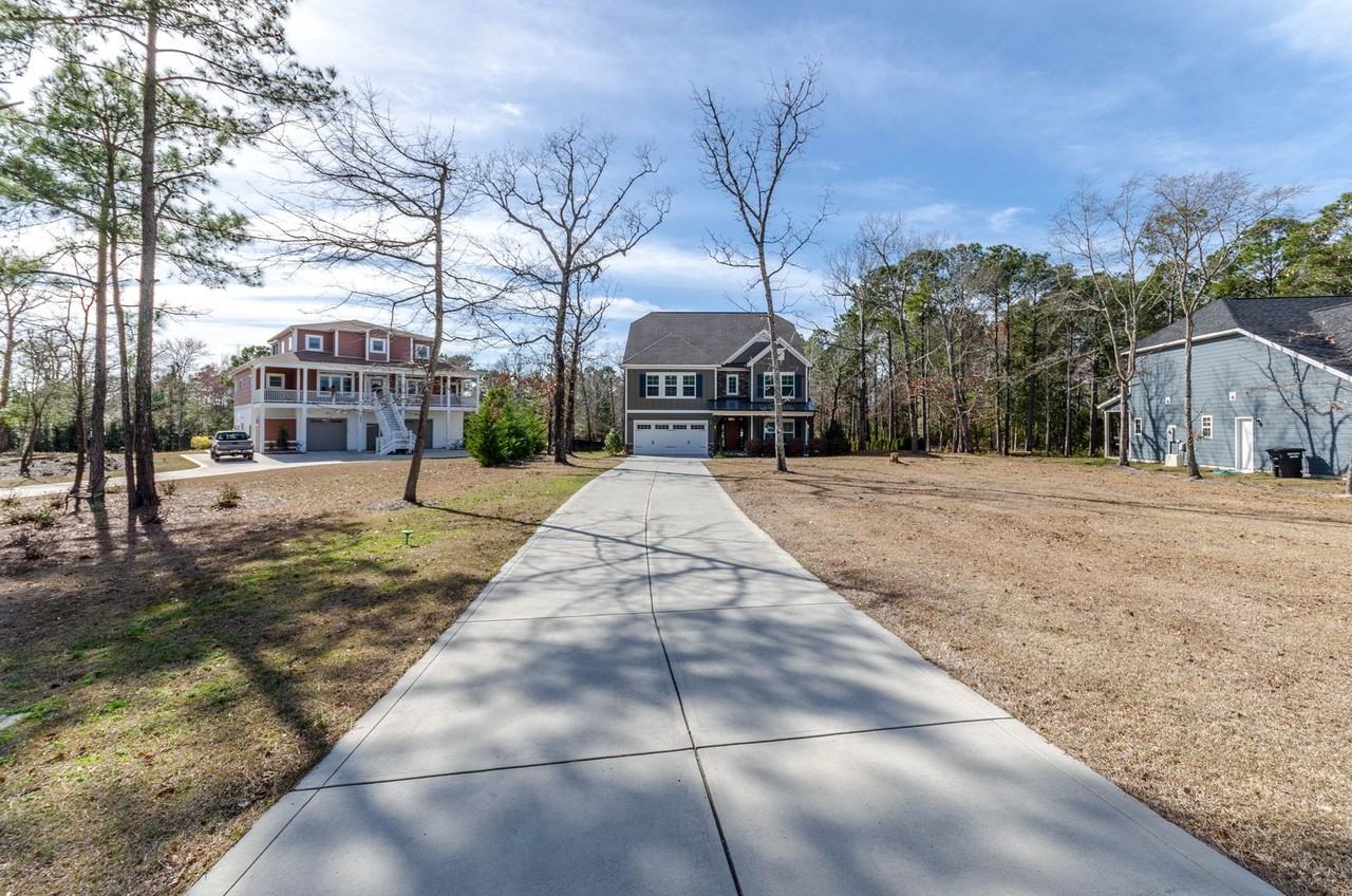 255 Mimosa Dr - Photo 2 of 50