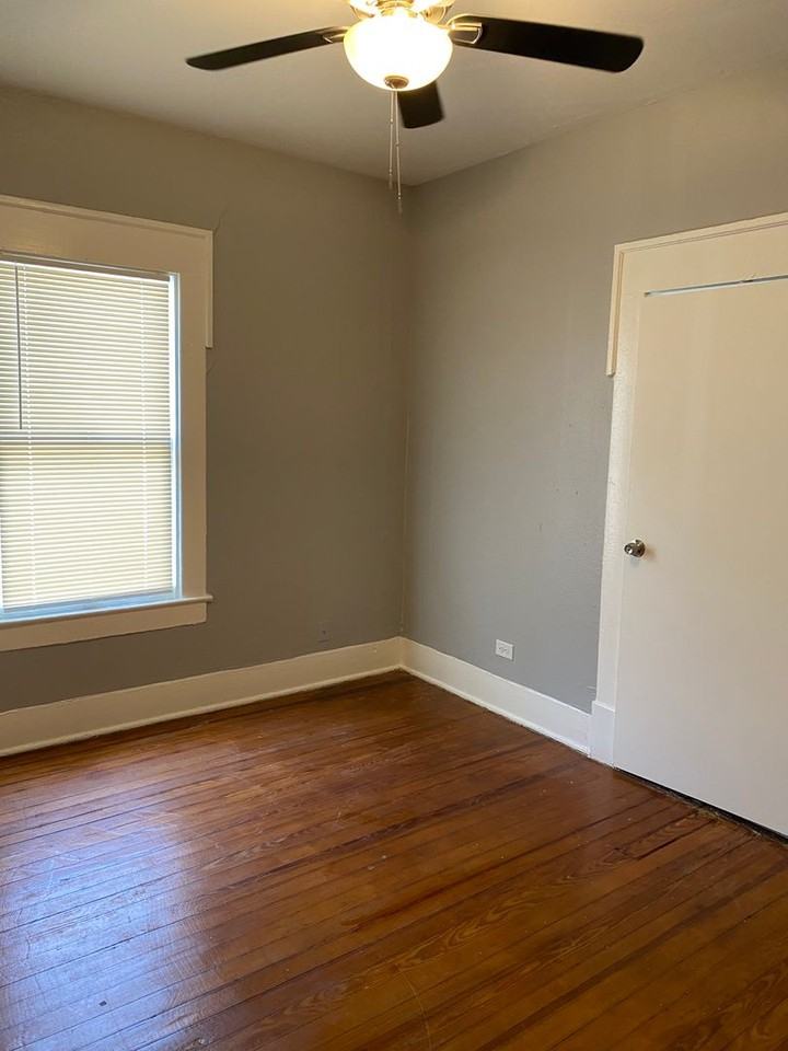 138 E MAGNOLIA - Photo 2 of 15