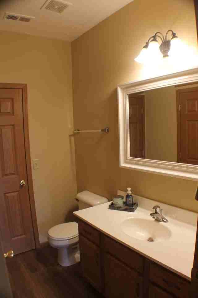 1530 Williamsburg Pl - Photo 5 of 17