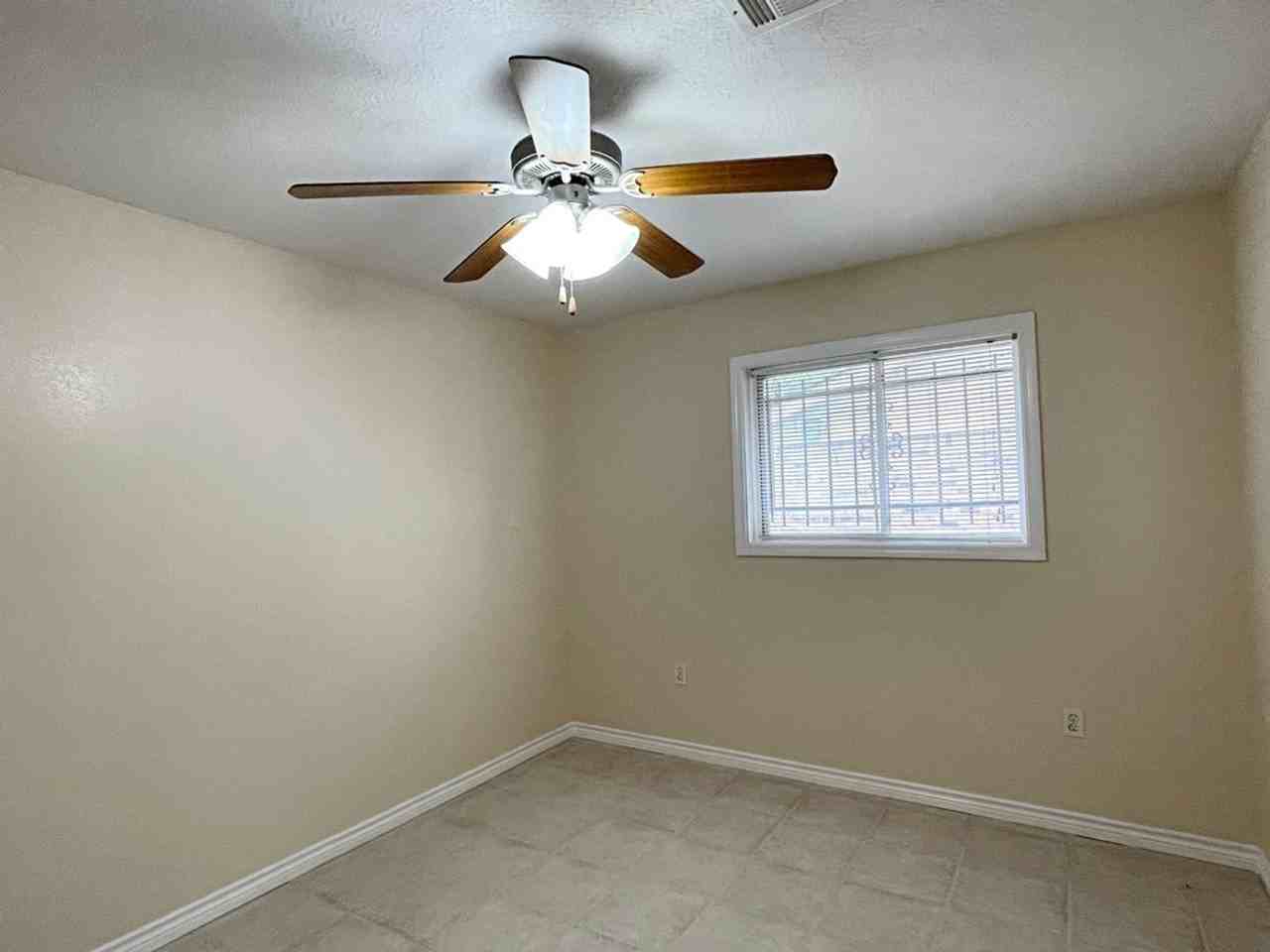 1190 Bernice Ln - Photo 6 of 15