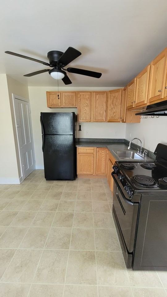 200 E 6th St - Photo 3 of 13