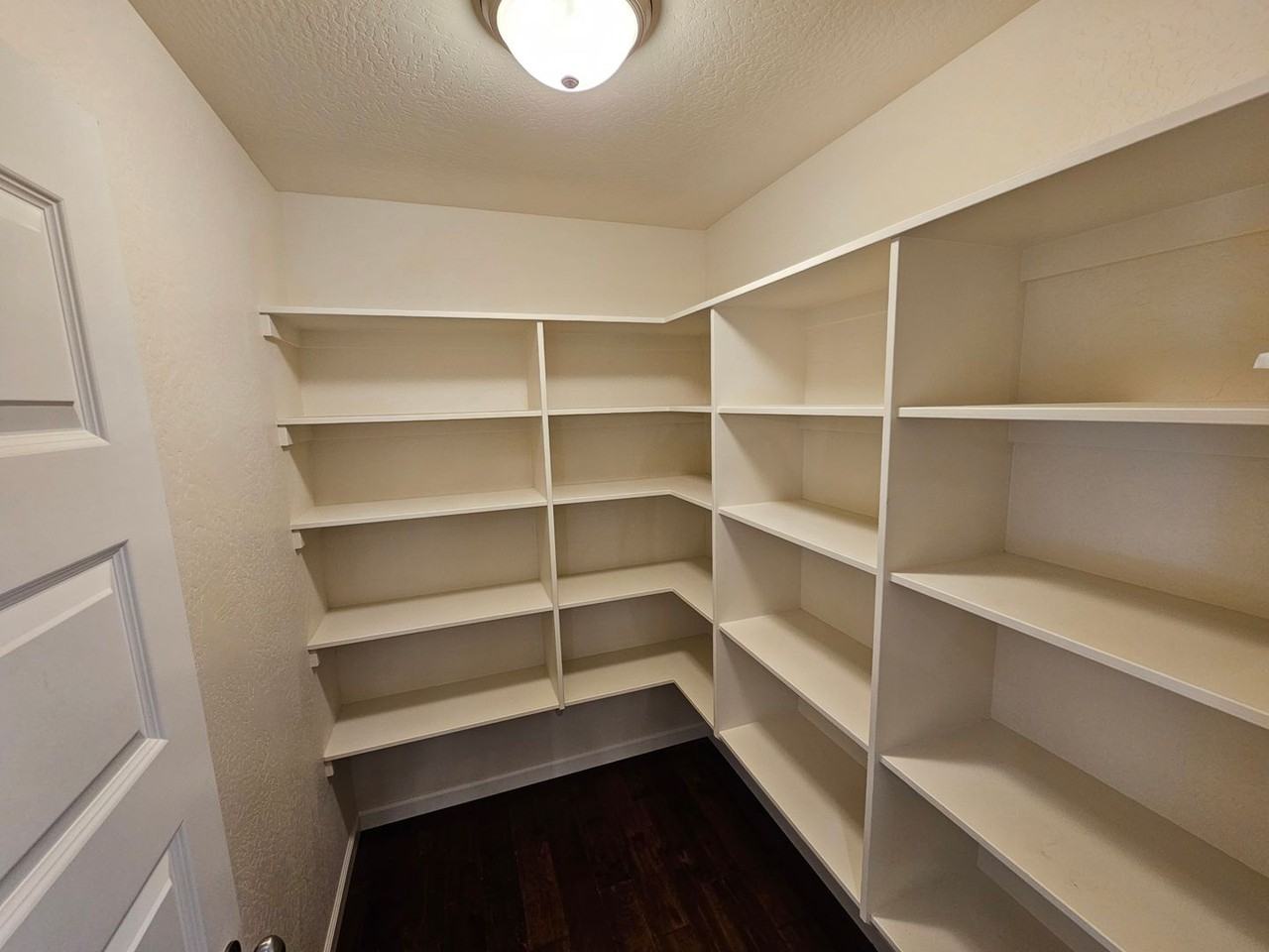 1006 Sw L St - Photo 6 of 21