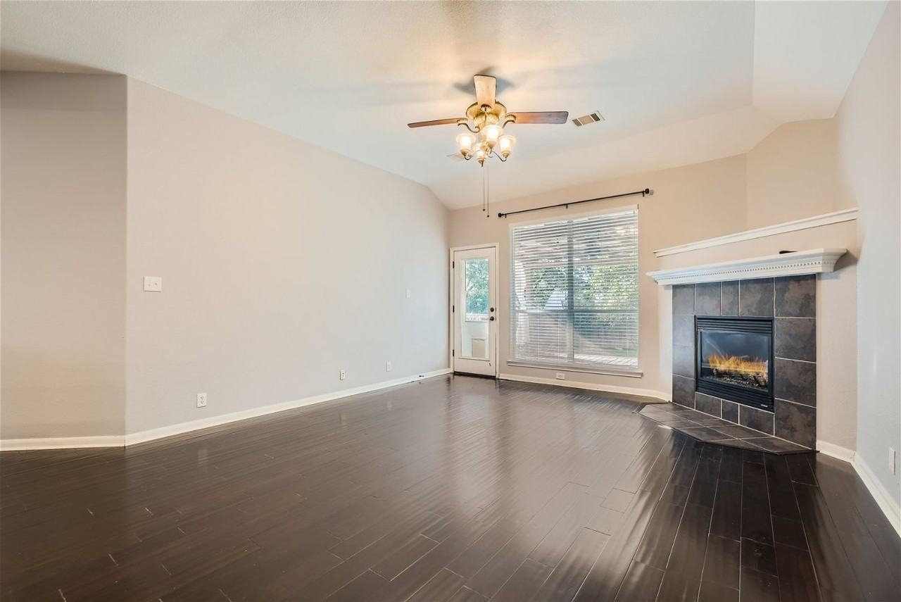 1754 Heavens Peak - Photo 5 of 28